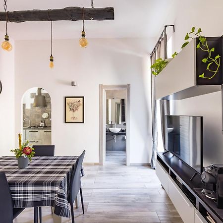 Palazzo Mormando - Modern Apartment Napoli Bagian luar foto