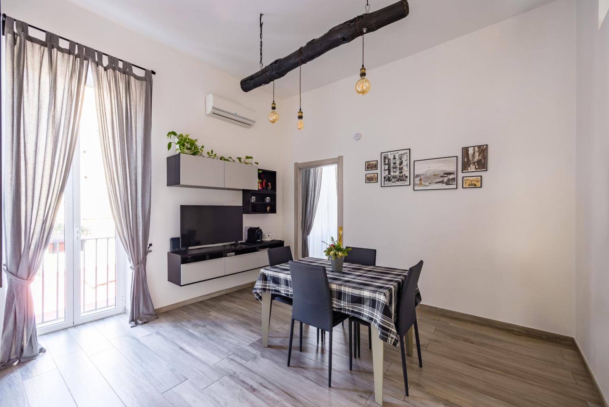 Palazzo Mormando - Modern Apartment Napoli Bagian luar foto